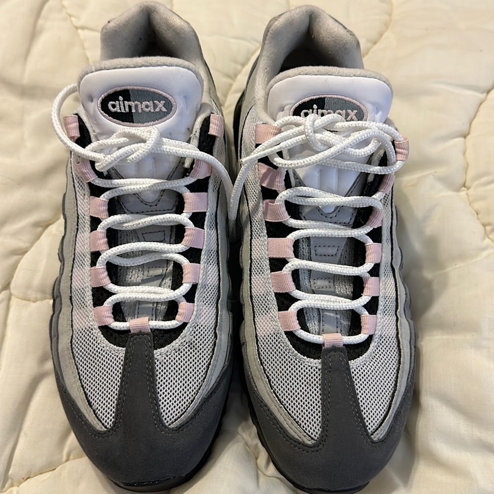 Nike pink foam air max 95